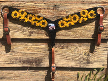 Load image into Gallery viewer, Black Sunflower Mohair Breast Collar